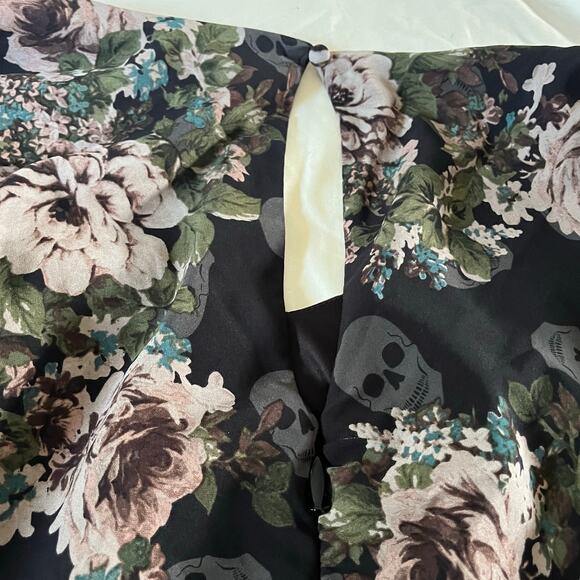 Torrid Black Floral Skull Baby Doll Long Sleeve Blouse Sz 2X Whimsigoth Grunge - Picture 5 of 8